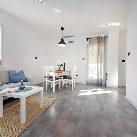 Apartament App Marina *